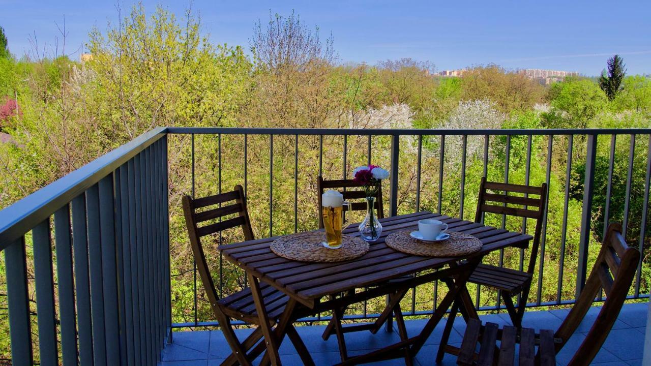Apartament Park Lotników Cracóvia Exterior foto
