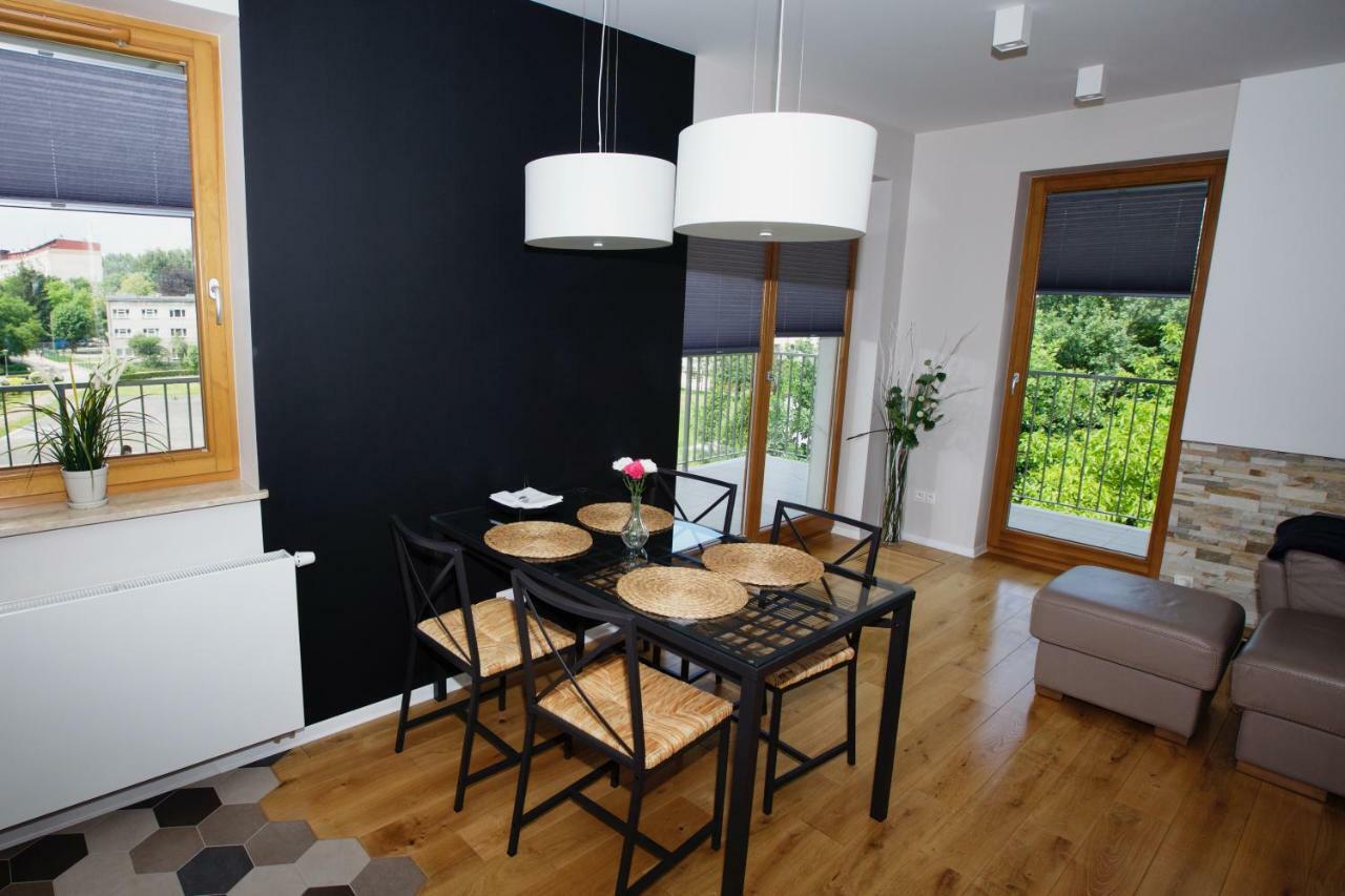 Apartament Park Lotników Cracóvia Exterior foto